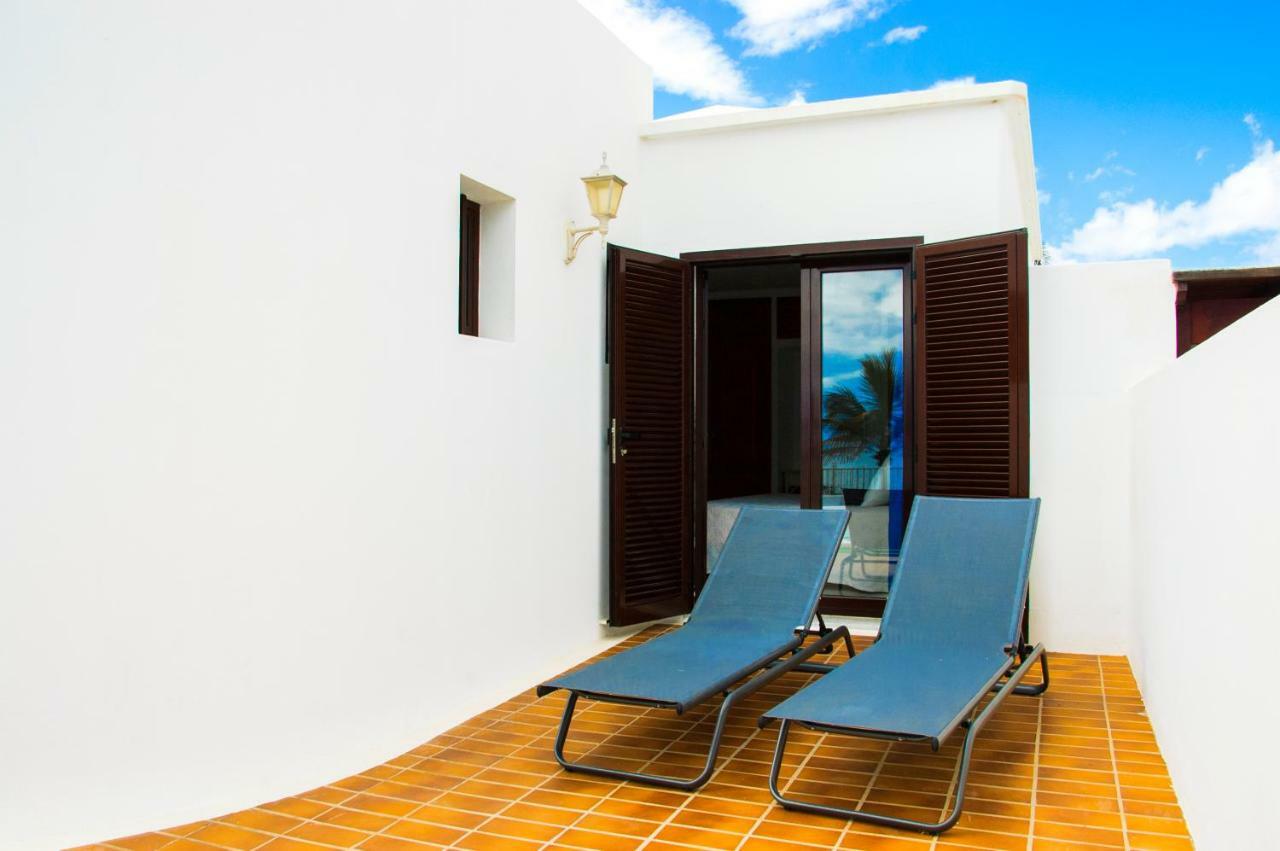 Villa La Concha Playa Honda  Exteriör bild
